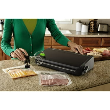 FoodSaver FM2100-000 Vacuum Sealer Machine System with Starter Bags & Rolls  Safety Certified