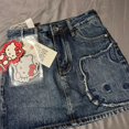 thumbnail image 2 of Sanrio Kawaii Hello Kitty Falda corta de mezclilla Retro para mujer, falda de cintura alta de Anime de dibujos animados, regalos de cumpleaños para niña, moda de verano, 2 of 4