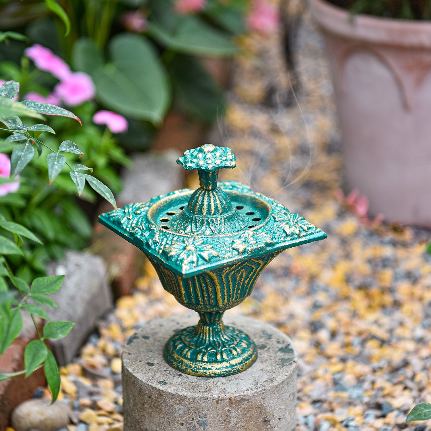 Sungmor Multi-Purpose Cast Iron Incense Holder, Incense Stick Burner Ash Catcher, Decorative Vintage Heavy-Duty Holder for Burning Incense Stick & Cone, Bakhoor, Sage Cones, Beautiful Incense Burner
