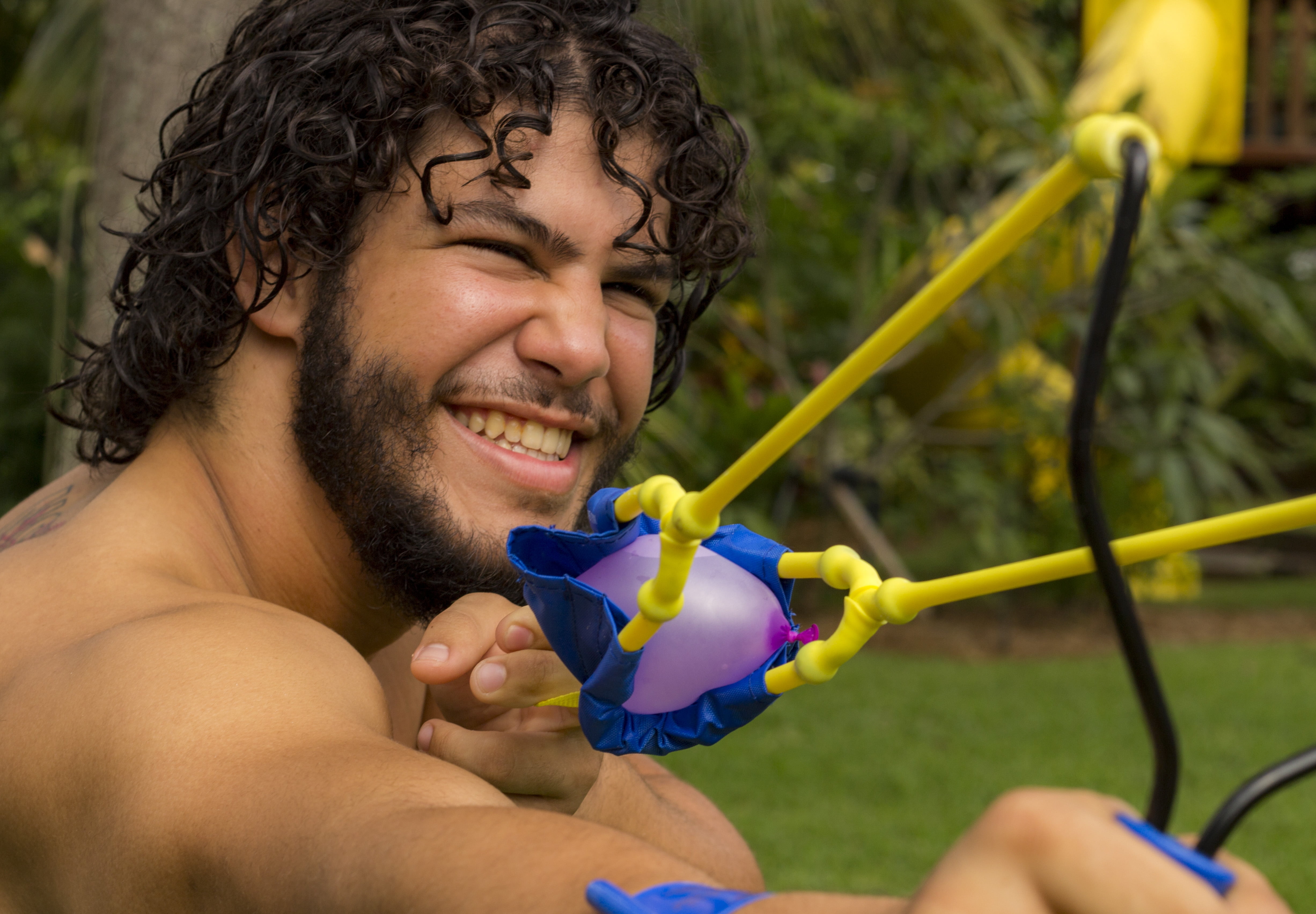 Water Sports - Water Balloon Wrist Launcher (Includes New Balloon Tying Tool)