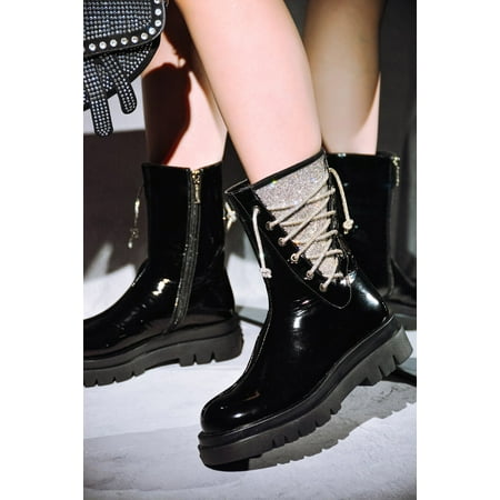 

PAVI - BLACK