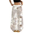 thumbnail image 1 of Pantalones harem informales elásticos de pierna ancha con cintura y estampado de camuflaje de hoja de arce for mujer, 1 of 5