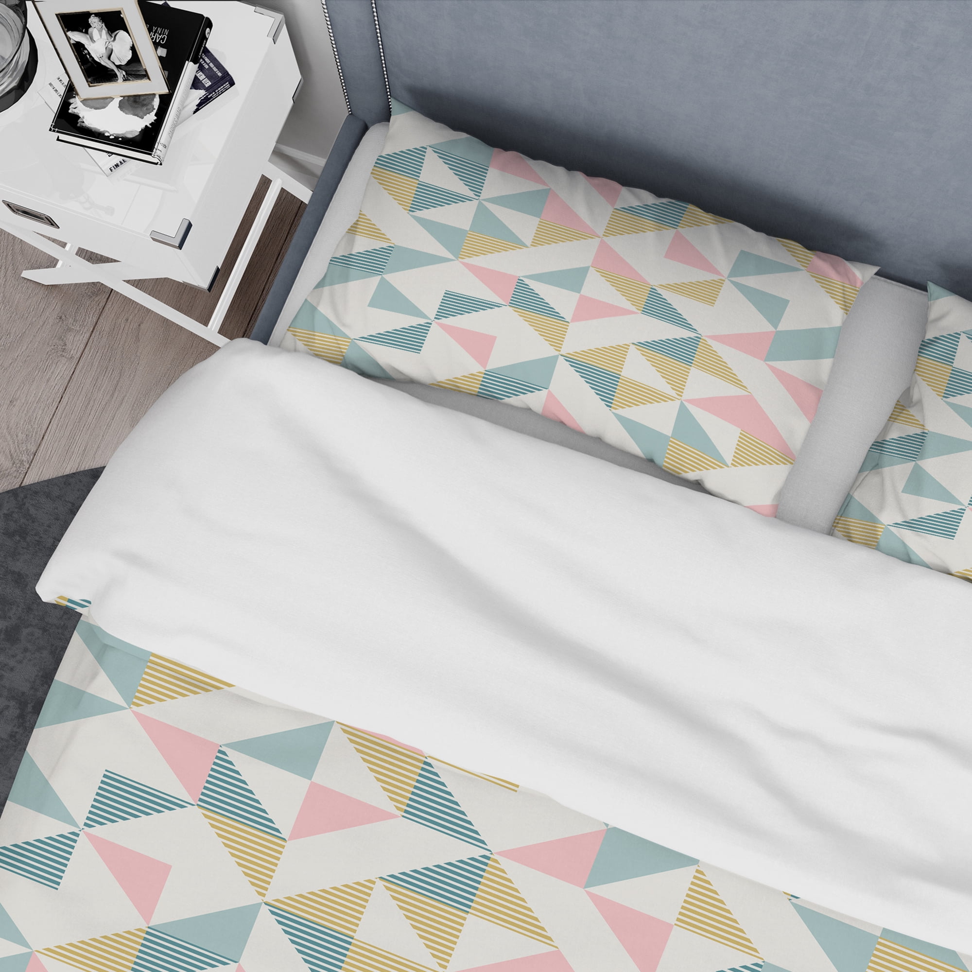 Designart 'Diamond Retro XI' Mid-Century Modern Duvet Cover Set