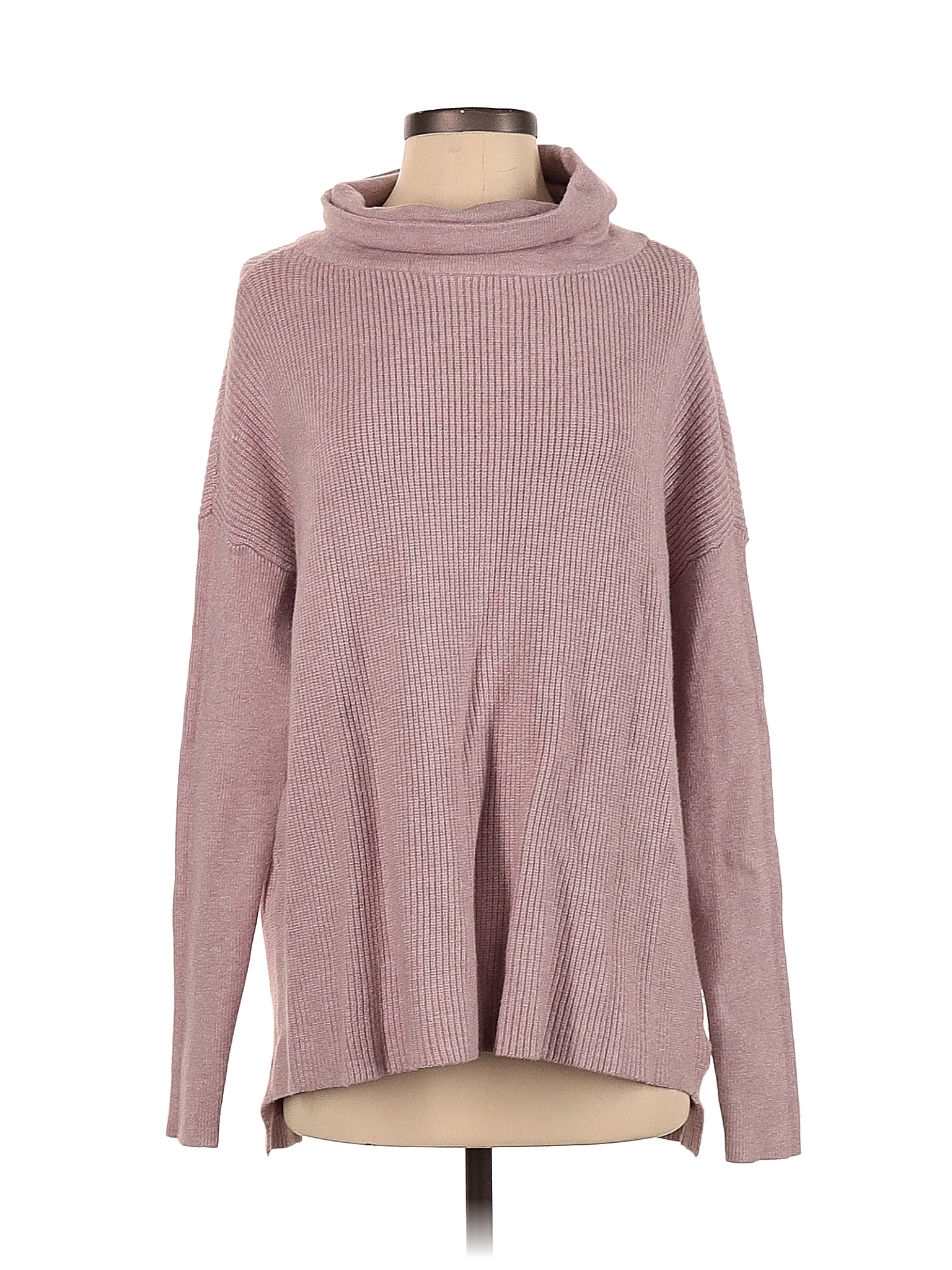 Cyrus Sweaters Womens Sweaters in 