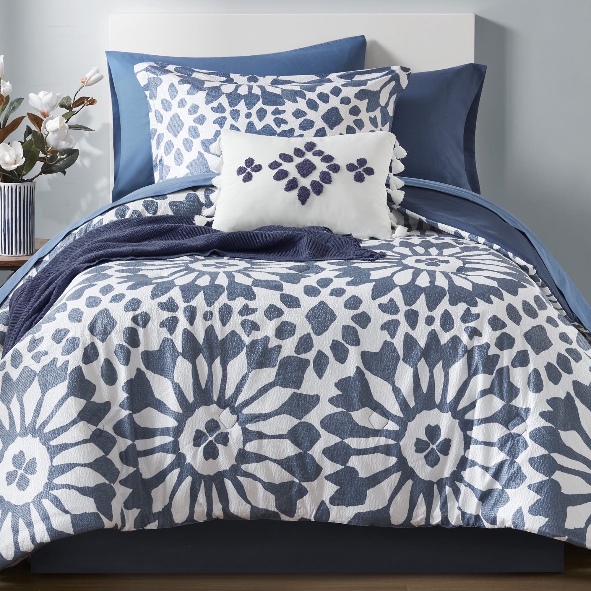 Mainstays 8-Piece Reversible Bed-in-a-Bag Comforter and Sheet Set, Twin/Twin-XL, Indigo Tile Print