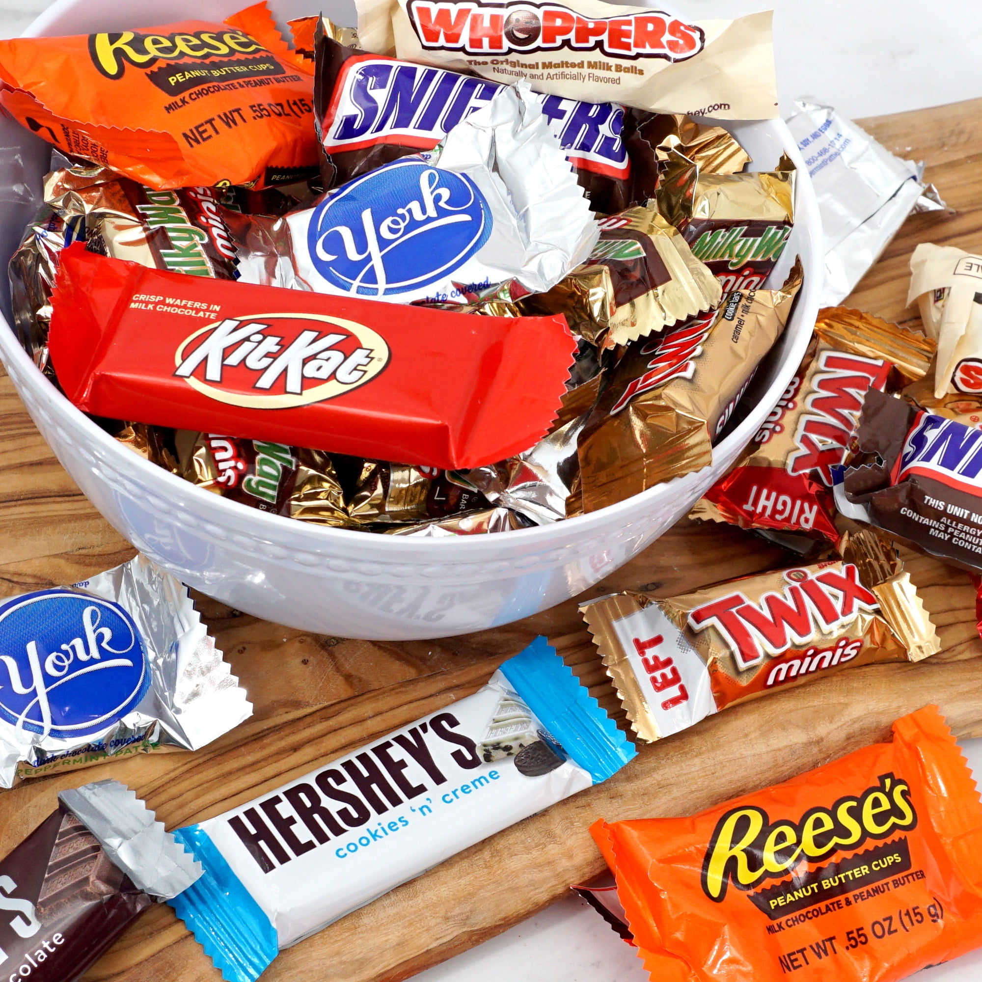 Chocolate Candy Variety Pack, 2lb Bulk Chocolate Candy, Pinata Candy, Individually Wrapped Chocolate Fun Size Candy Bars