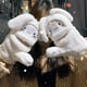 thumbnail image 4 of Lindos guantes de invierno con el mismo estilo de perro Yugui, dibujos animados de niña, corazón, peluche cálido, 4 of 5