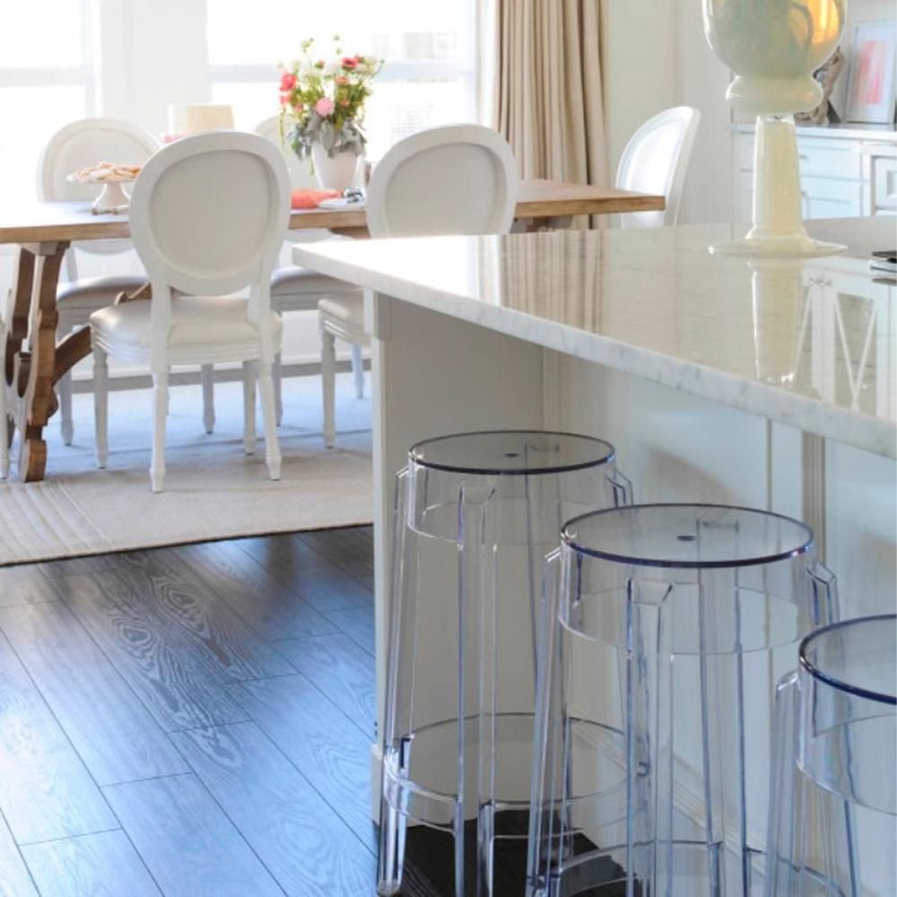 Ensemble de 6 tabourets de comptoir en plastique transparent de la collection Heavenly