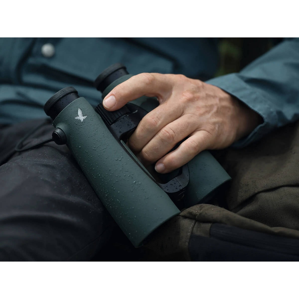 Swarovski Optik 8.5x42 EL Waterproof Roof Prism Binoculars with 7.6 Degree Angle of View, Green