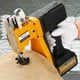 thumbnail image 1 of Máquina de coser bolsas con batería de litio, cerradora de bolsas inalámbrica, grapadora automática de bolsas, máquina grapadora de bolsas para sacos de pienso, bolsas de yute, bolsas de semillas, 1 of 5