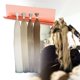 thumbnail image 4 of Soporte multifuncional para extensiones de cabello con ventosas que sujetan firmemente el soporte. Dorado, 4 of 9
