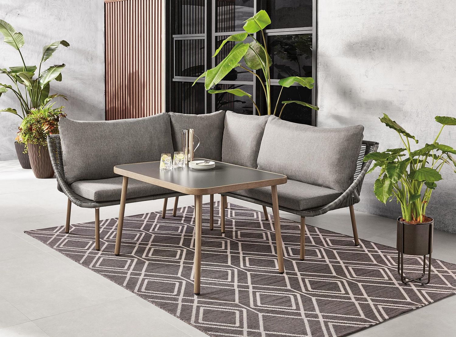 hometrends Skyler Sectional Set