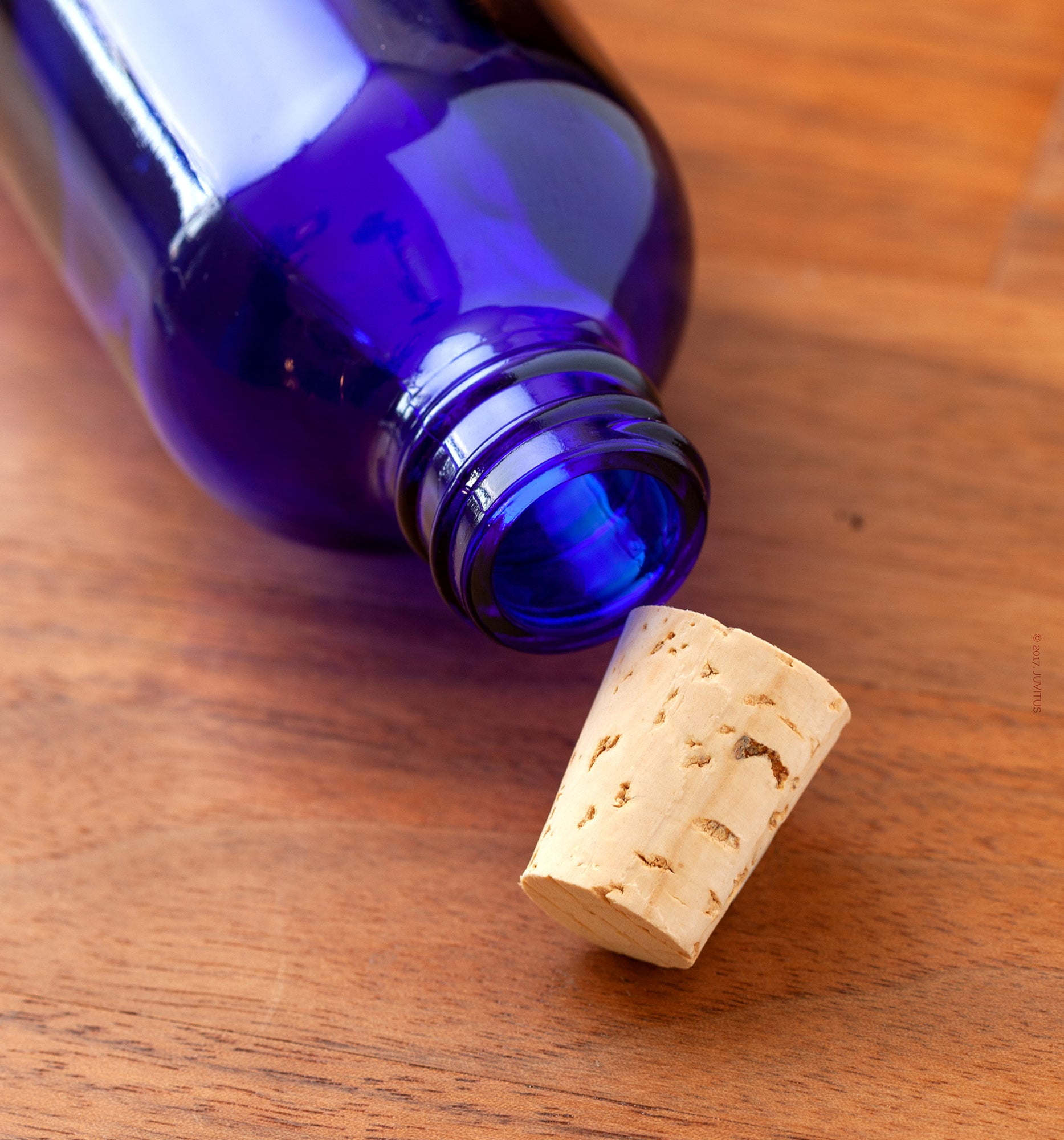 8 oz Green Recycled Boston Glass Bottle with Cork Stopper