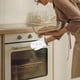 thumbnail image 2 of GOOHOCHY 1 juego de guantes de horno navideños y agarraderas de cocina resistentes al calor., 2 of 5