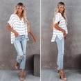 thumbnail image 2 of Qarigey Camisa holgada de manga corta a rayas con cuello en V para mujer. Camisa holgada de manga corta a rayas con cuello en V para Prendas para la parte del cuerpo blanco, raya M, 2 of 6