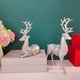 thumbnail image 3 of Elk elegante estatua flores decorativo ornamento coleccionable figurilla escultura pequeña sala encimera encimera oficina oficina navidad decoración Plata Macarena Estatuilla de animales, 3 of 8