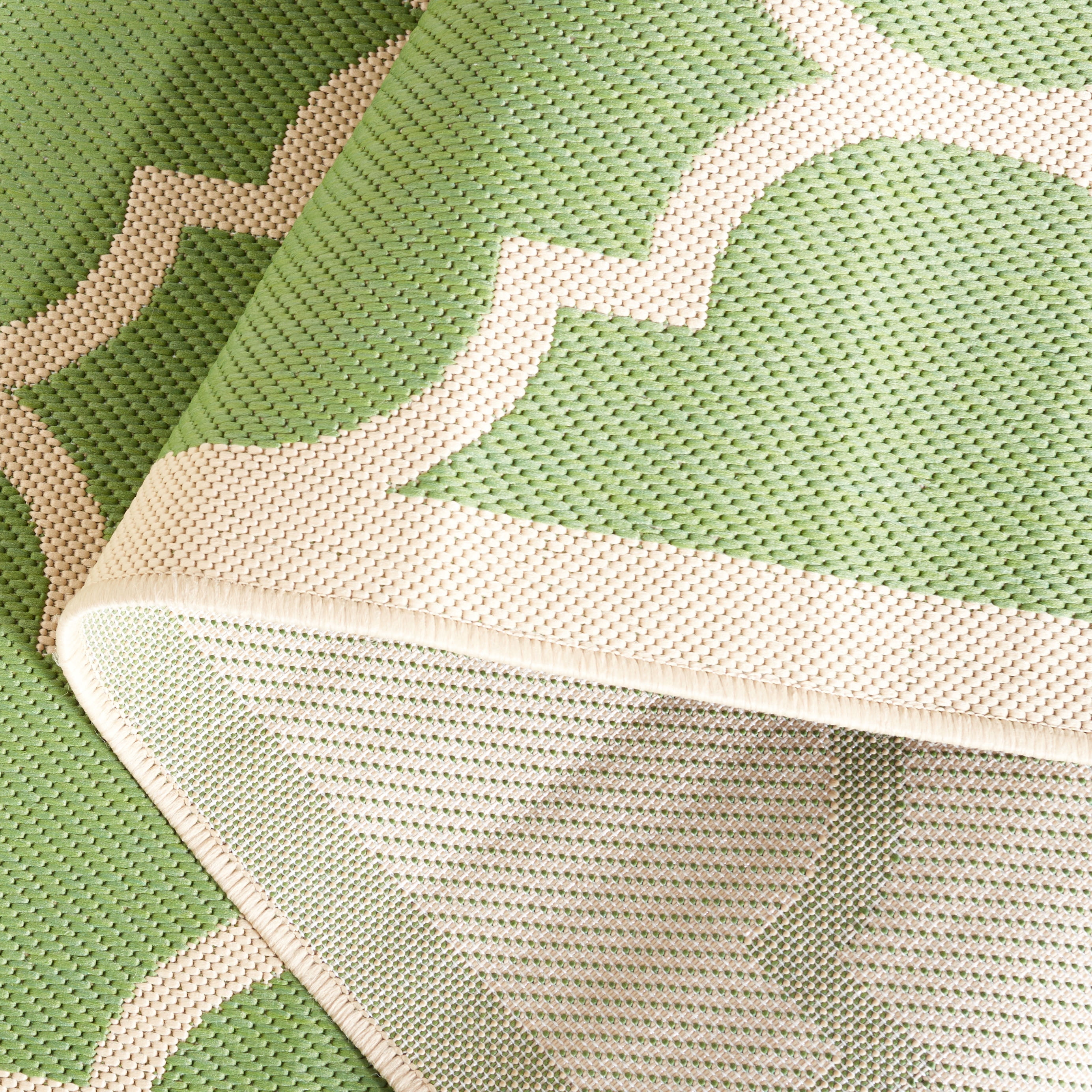 Safavieh Courtyard Alyssa Geometric Indoor/Outdoor Runner Rug, Green/Beige, 2'3" x 10'