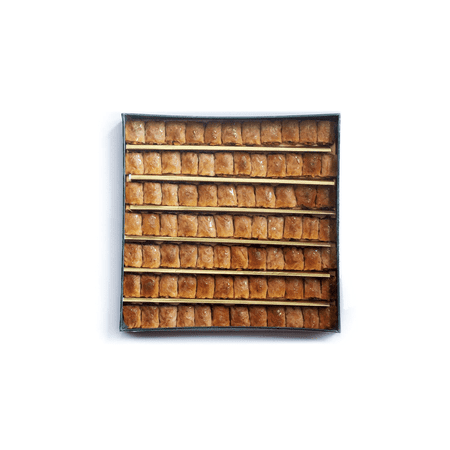 Luxury Pistachio Finger Baklava – Handmade Crispy Pastry Rolls With Whole Pistachios & Natural Butter