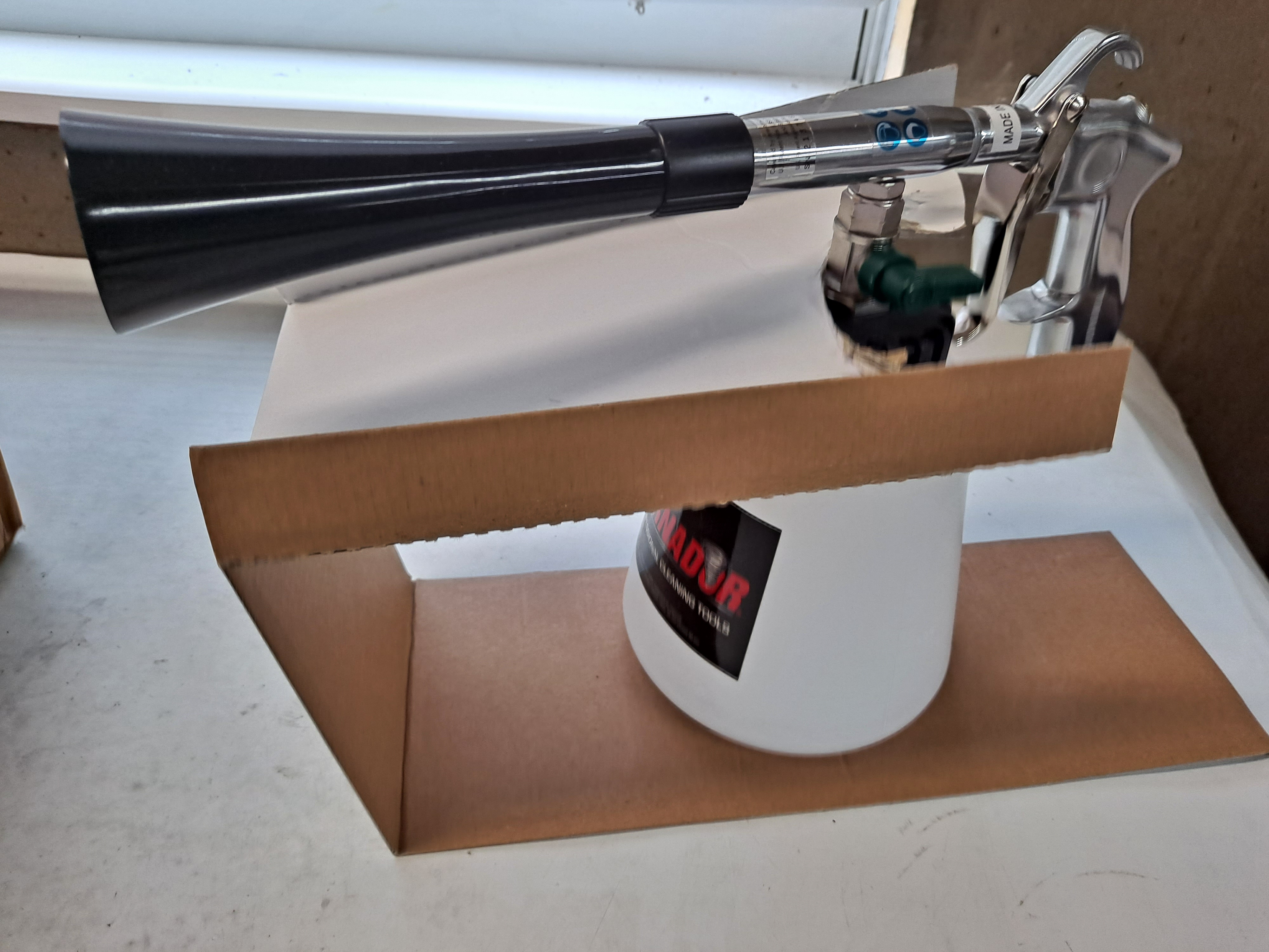 used like new (there are details that are on the photo) Tornador Z