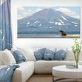 thumbnail image 1 of Grand Ours devant un Volcan - Art Mural sur Toile, 1 of 3