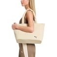 thumbnail image 4 of Bolsa de mano PUMA Plush Tote Sand de 20 litros de capacidad para mujer, 4 of 5