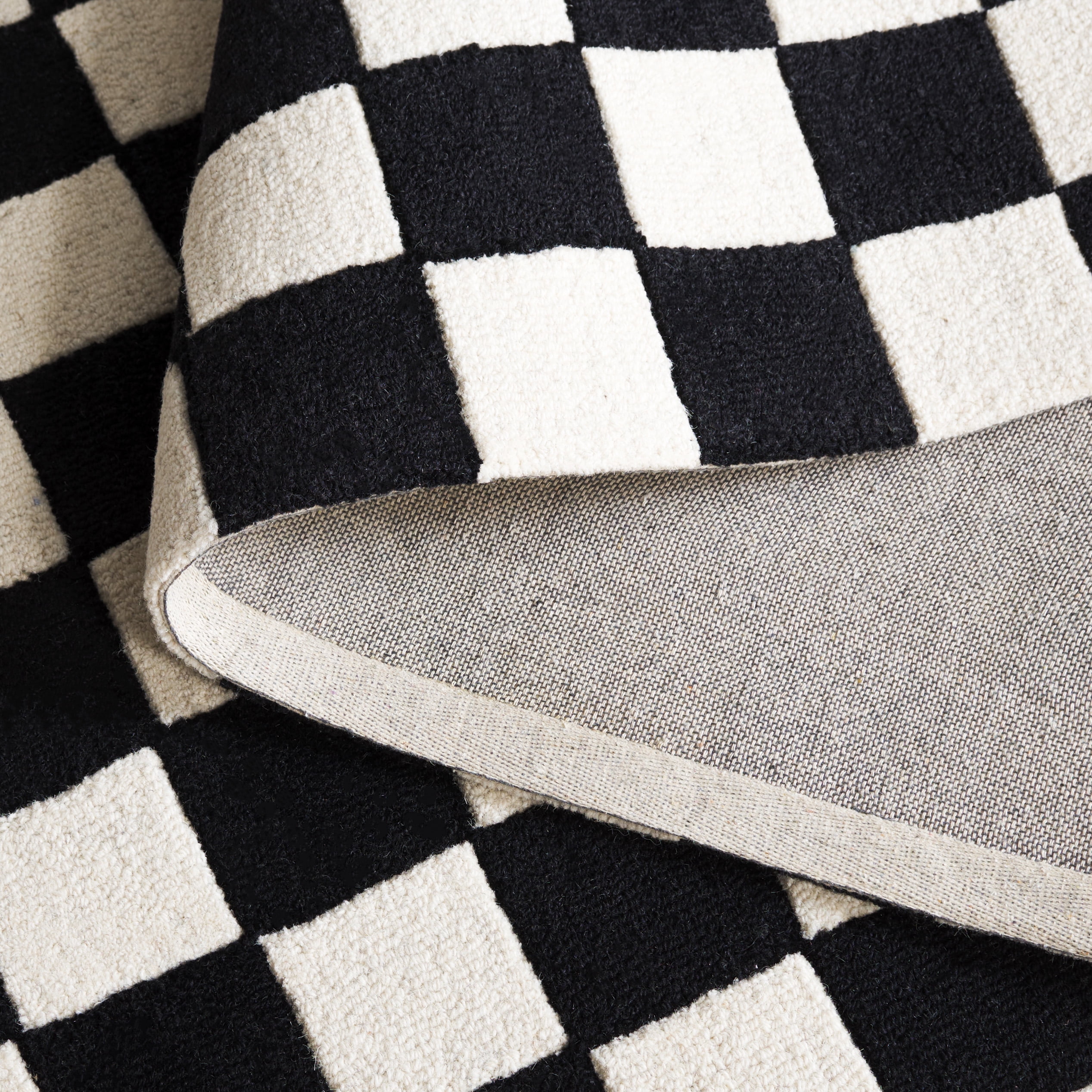 SAFAVIEH Ebony Camille Checkered Area Rug, Black/Ivory, 4' x 6'