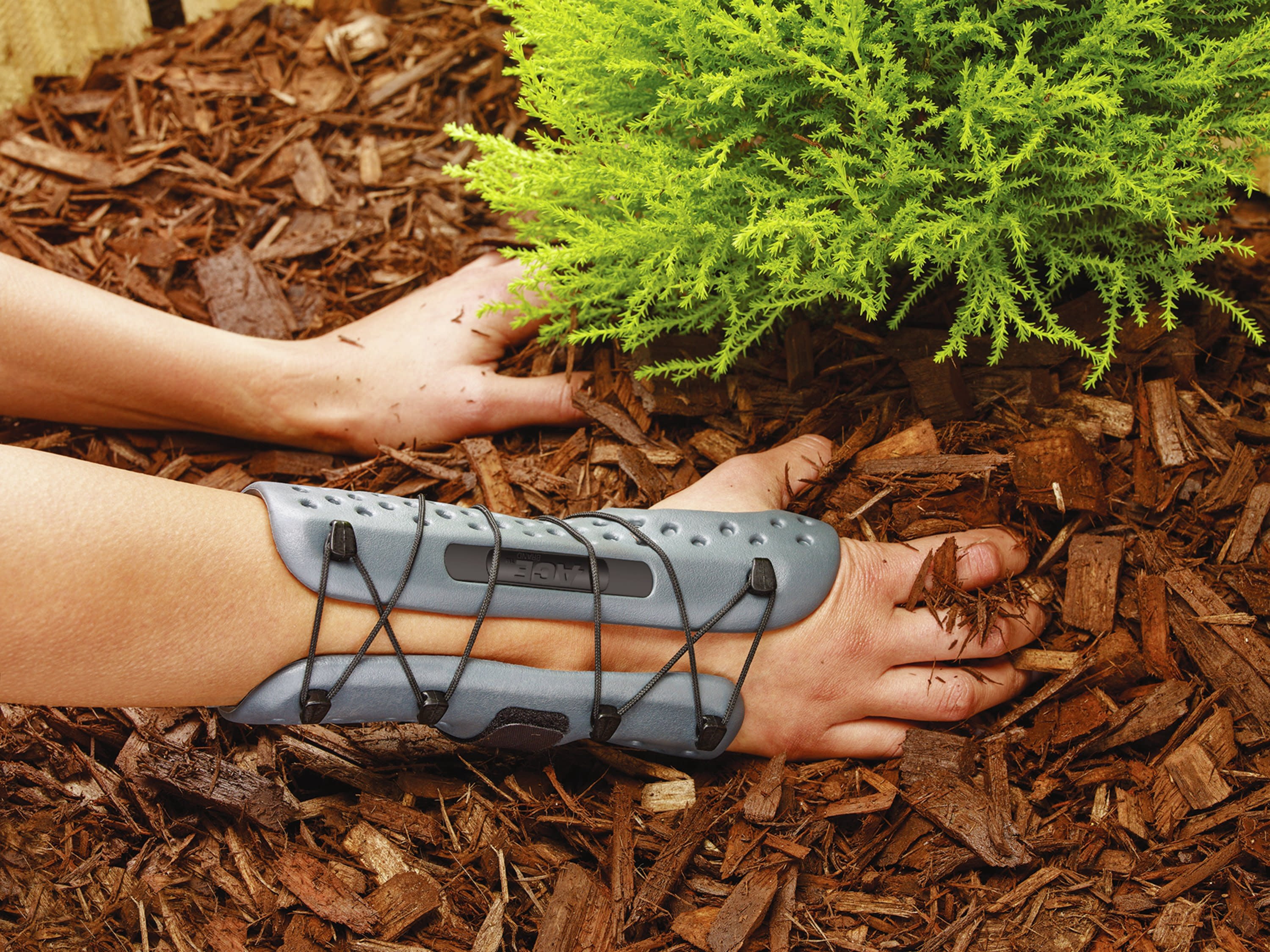 ACE Brand Active Wear Wrist Brace, Small/Medium, Gray, Right Hand