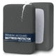 thumbnail image 1 of Protector de colchón impermeable Utopia Bedding King Size, 1 of 7