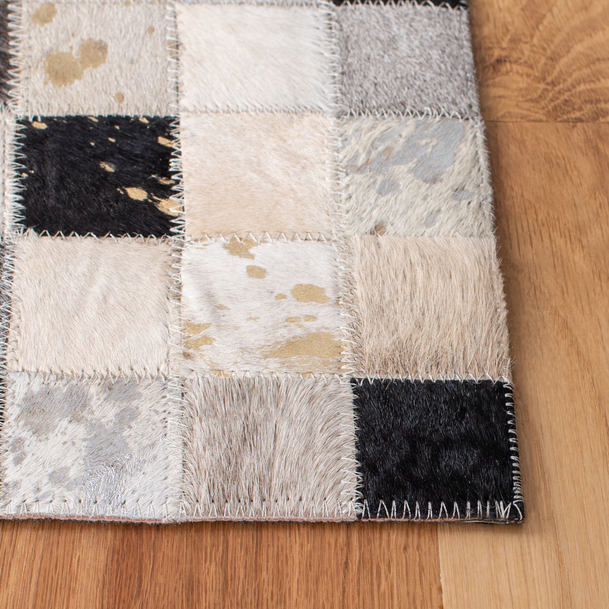 SAFAVIEH Studio Leather Ellison Geometric Area Rug, Ivory/Black, 8' x 10'
