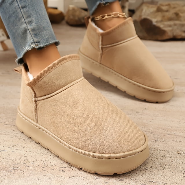 Classic one-step snow boots with thick soles, lined and padded for warmth, versatile cotton short boots