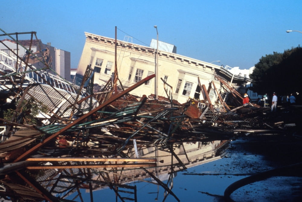 Loma Prieta Earthquake Destroyed Buildings In San FranciscoS Marina