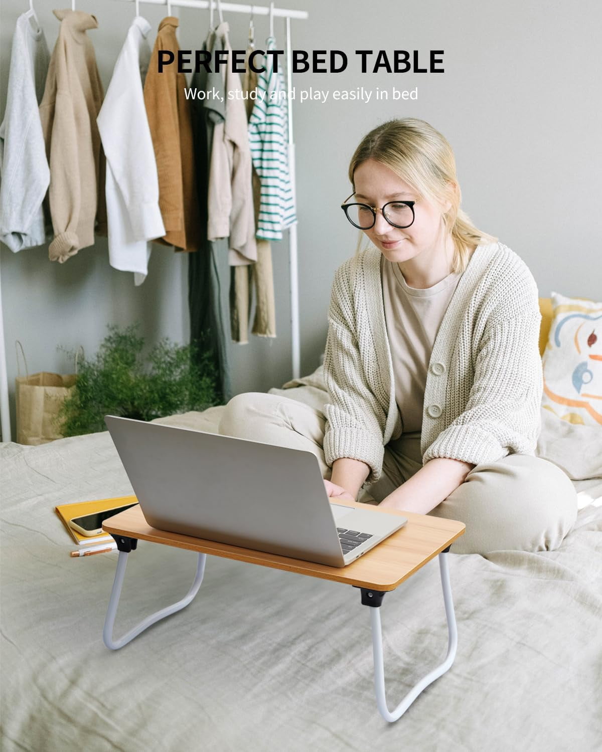 dxynlzq Foldable Lap Desk Laptop Stand Bed Desk Table Tray  Breakfast Serving Tray  Portable &amp; Lightweight Mini Table  Lap Tablet Desk for Sofa Couch Floor - White