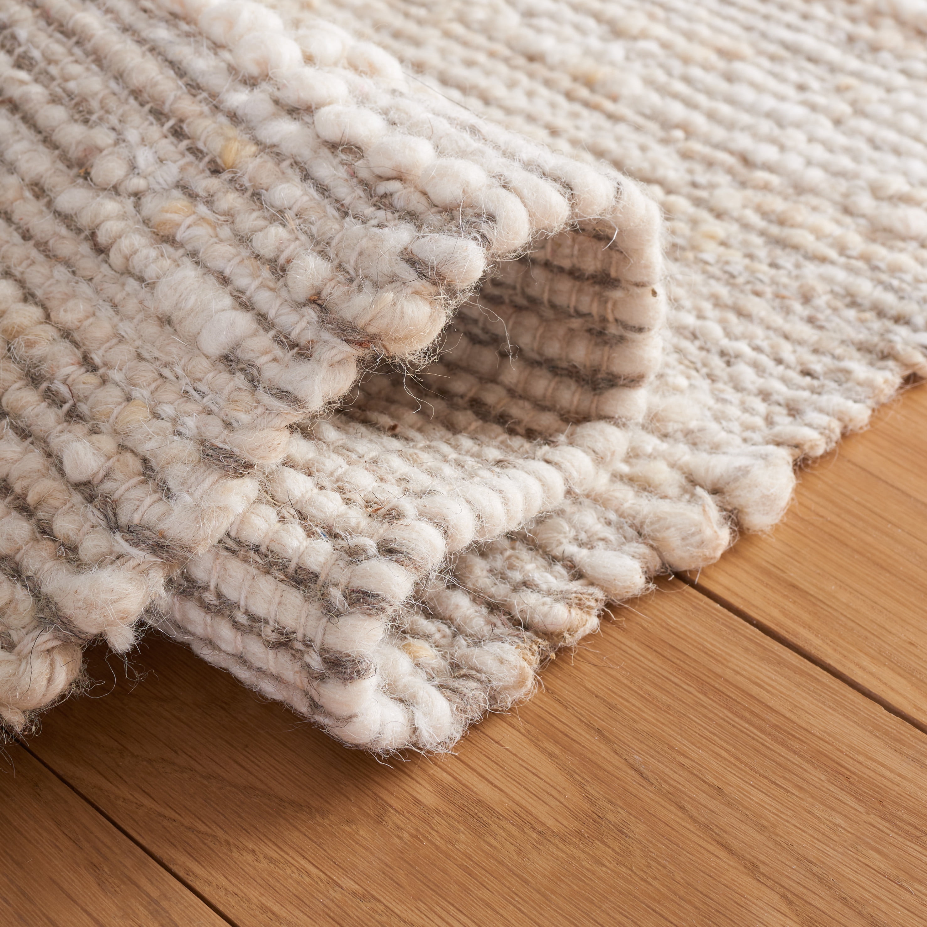 SAFAVIEH Natura Caitriona Southwestern Area Rug, Ivory/Beige, 6' x 9'