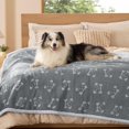 thumbnail image 1 of Manta impermeable para cama, forro polar sherpa con estampado suave, 1 of 9