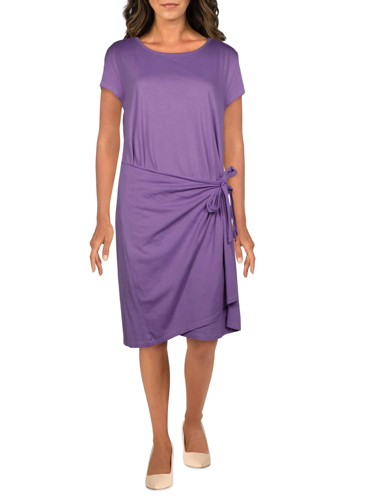 dress and t shirt outfit