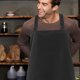 thumbnail image 4 of BRIGHTFUFU Delantal Negro Impermeable Con Ajuste En Y Bolsillos Para Cocina, 4 of 8