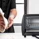 thumbnail image 2 of Horno eléctrico Daewoo, 9 Lts., 2 elementos calefactores de cuarzo, apagado automatico, Negro, modelo DOT-1645-NEGR, 2 of 8