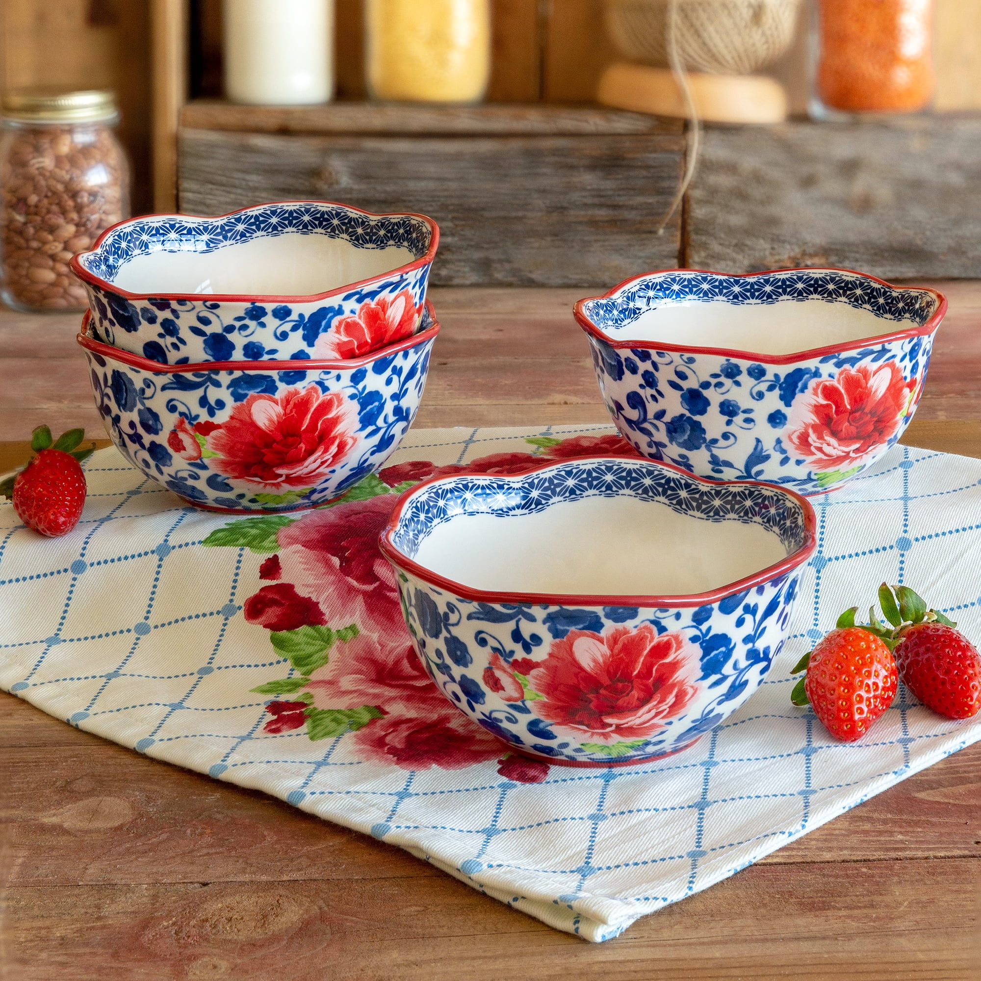 The Pioneer Woman Vintage Floral 4-Piece Footed Bowl Set