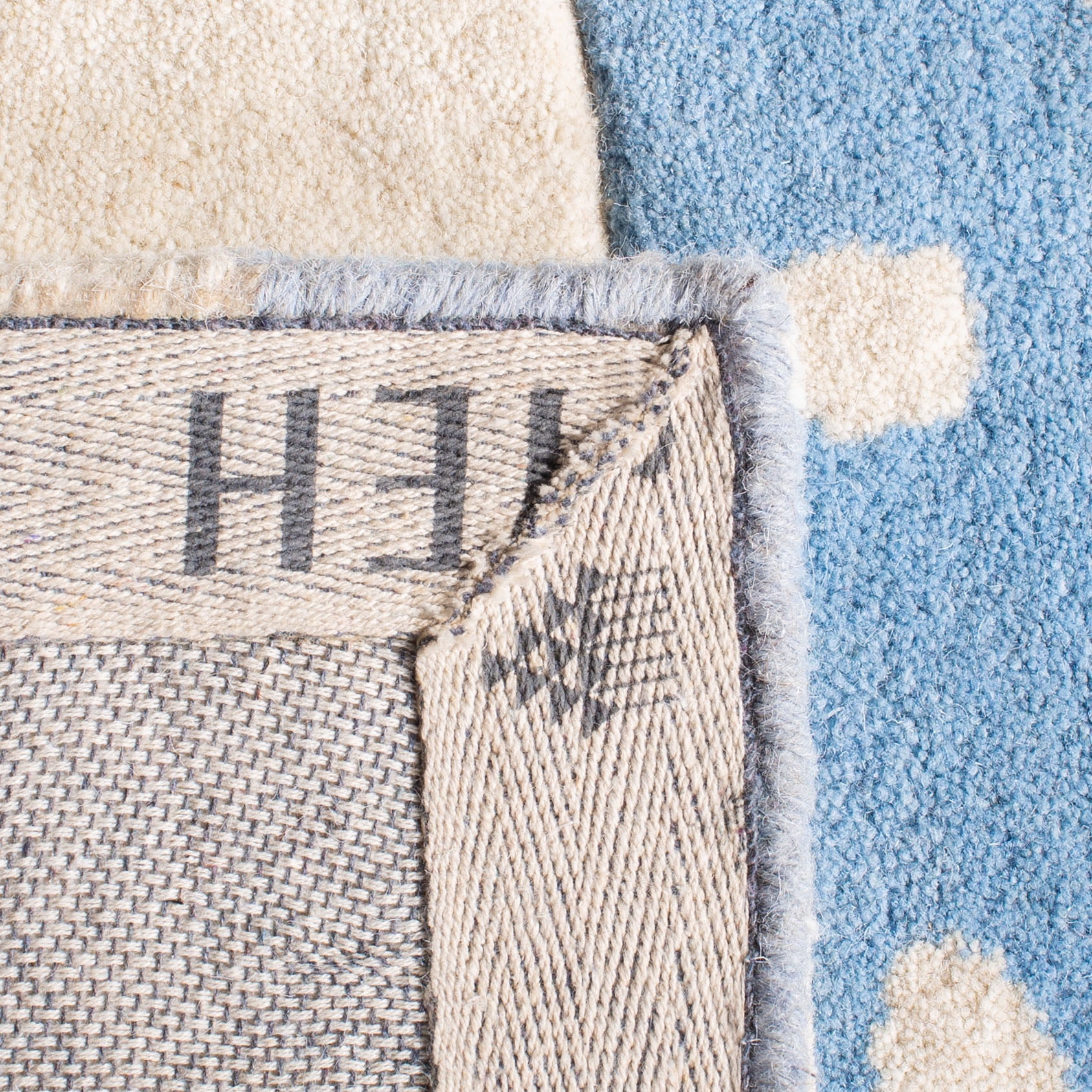 SAFAVIEH Kids Constantine Bunny Wool Area Rug, Blue/Ivory, 6' x 9'
