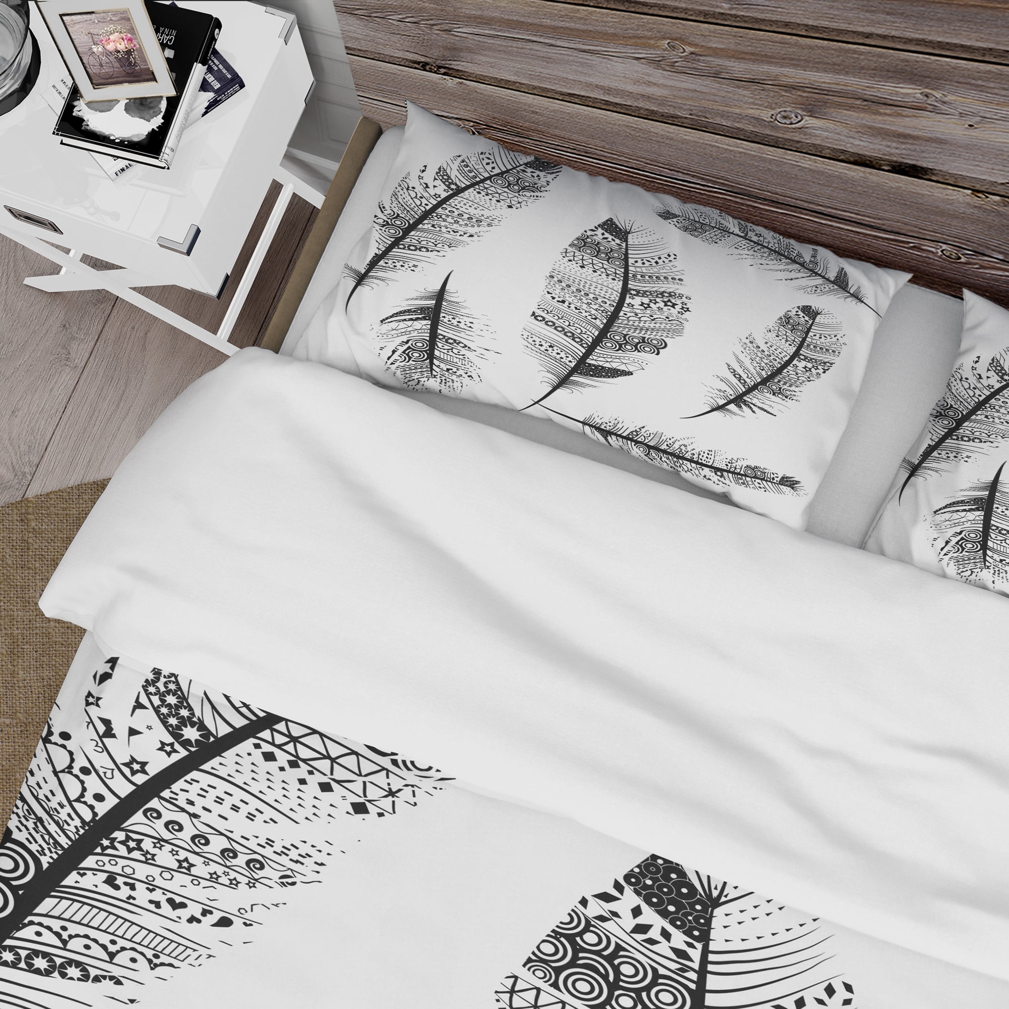 Designart 'Vintage Feathers with tribal patterns' Vintage Duvet Cover Set