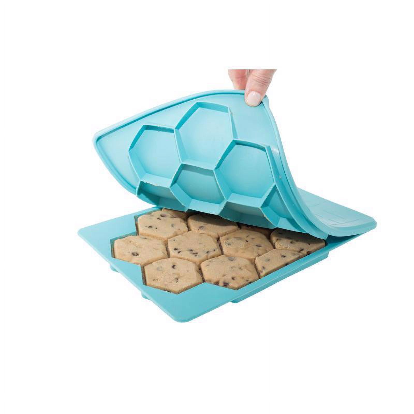Shape+Store The Smart Cookie Innovative Cookie Cutter and Freezer Container Blue