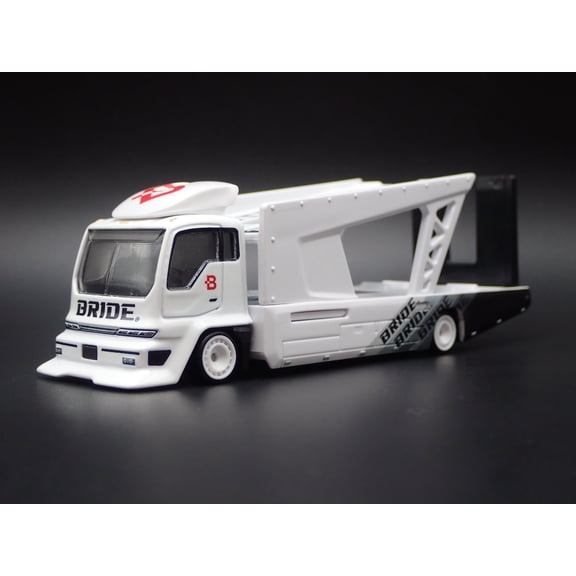 Open Box MODERN FLATBED CAR HAULER TRUCK WHITE 1/64 SCALE DIECAST MODEL