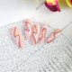 thumbnail image 3 of Presione las uñas cuadradas cortas con estampado de purpurina de oro rojo blanco para insinuar las uñas postizas, brille todas las uñas postizas para mujeres y niñas., 3 of 7
