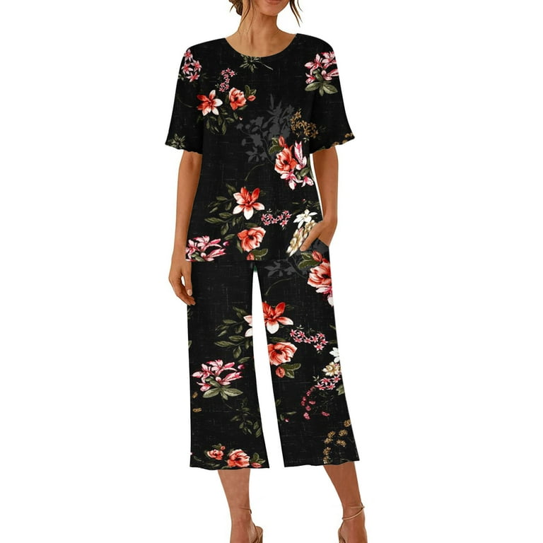 Dyegold Women's Capri Pajama Set Short Sleeve Shirt and Capri Pants Sleepwear Pjs Sets Soft Lounging Outfits with Pockets, Size: 2XL