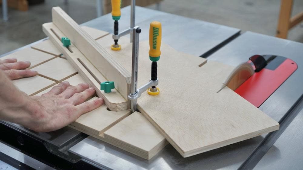 Micro Jig MATCHFIT Dovetail Clamp PRO for Wood Dovetail Tracks and Grooves