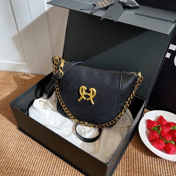 IELGY Ladies Frosted Vintage Chain Shoulder Underarm Bucket Bag