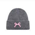 thumbnail image 4 of Gorros con lazo para mujer Otoño Invierno Gorros de punto cálidos Gorros de calavera suaves para actividades al aire libre, 4 of 5