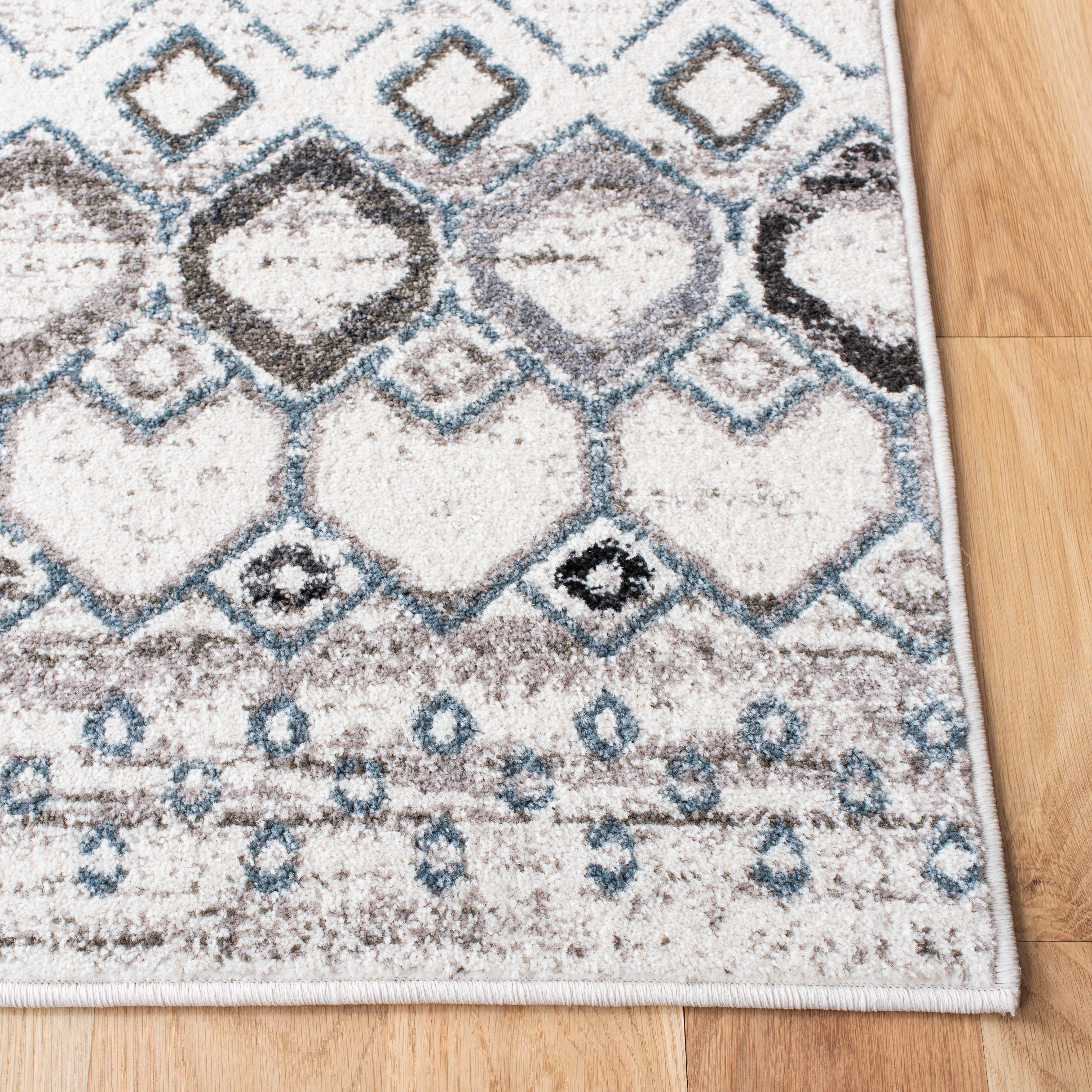Safavieh Amsterdam Gladwin Geometric Runner Rug, Ivory/Grey, 2'3" x 22'