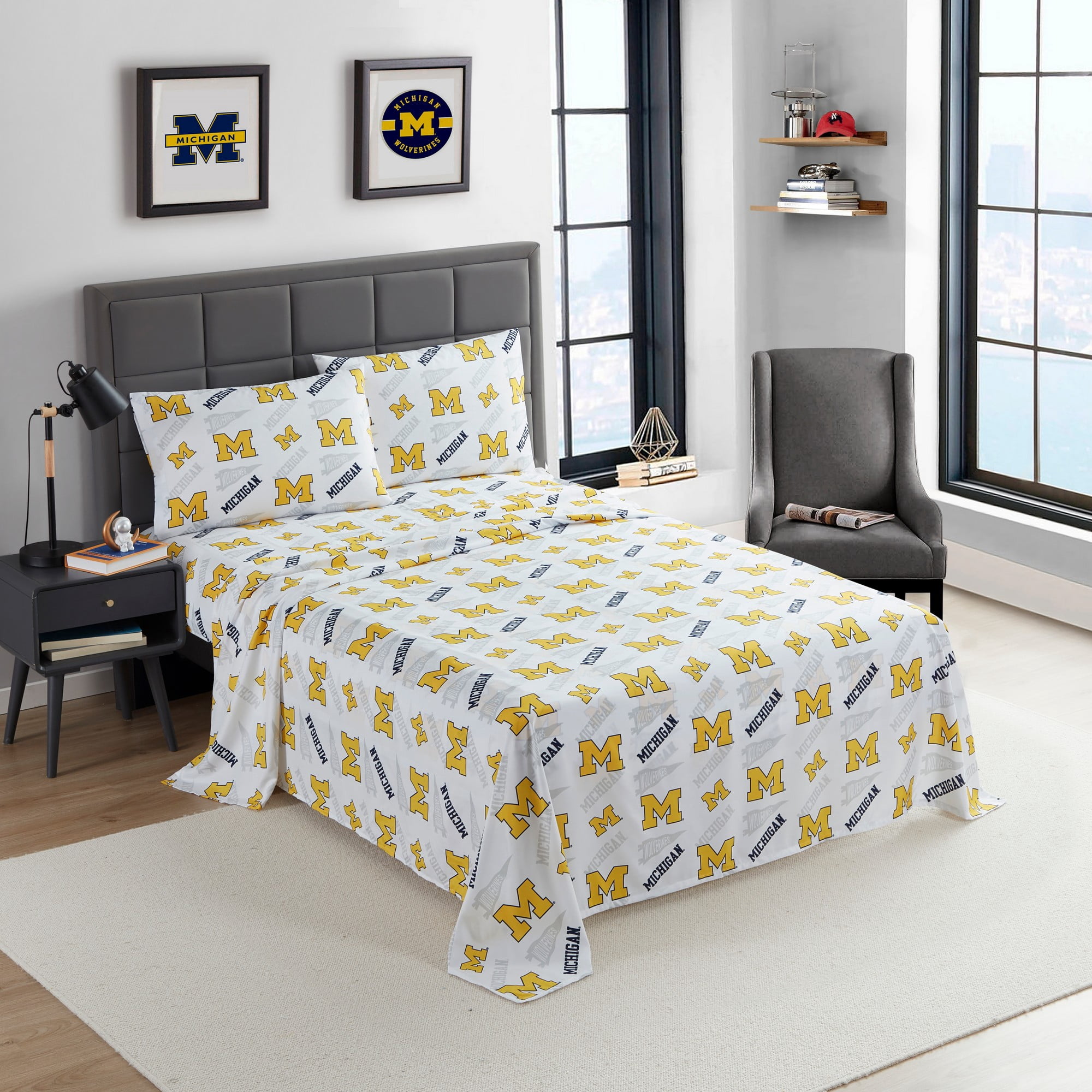 NCAA Officially Licensed Michigan Wolverines Microfiber Bed Sheet Set - Queen
