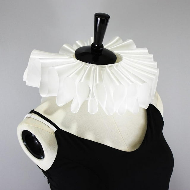 Collier Ras-du-Cou Clown à Volants Elizabéthain Blanc